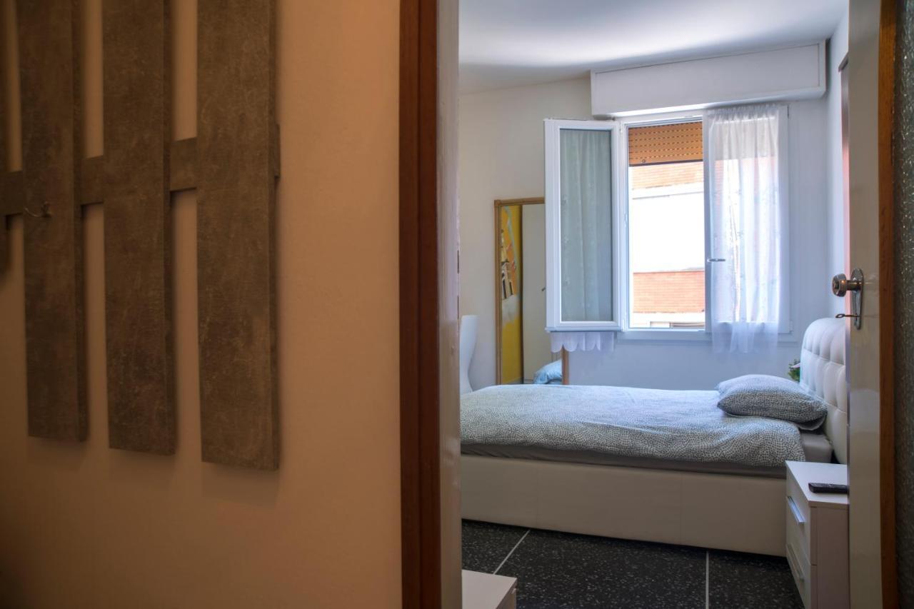 Fly House Bologna...Un Appartamento Al Volo Exterior photo