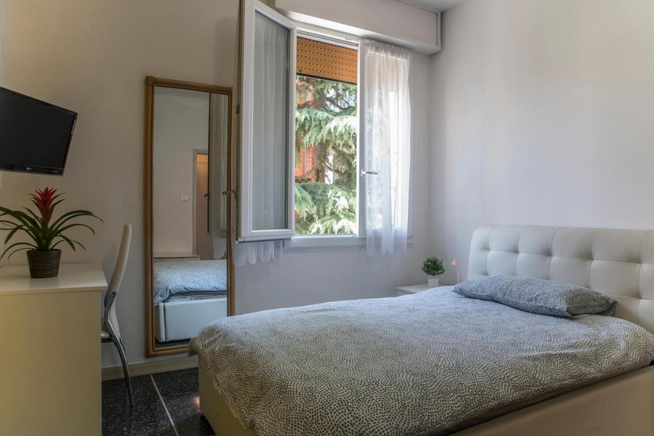 Fly House Bologna...Un Appartamento Al Volo Exterior photo